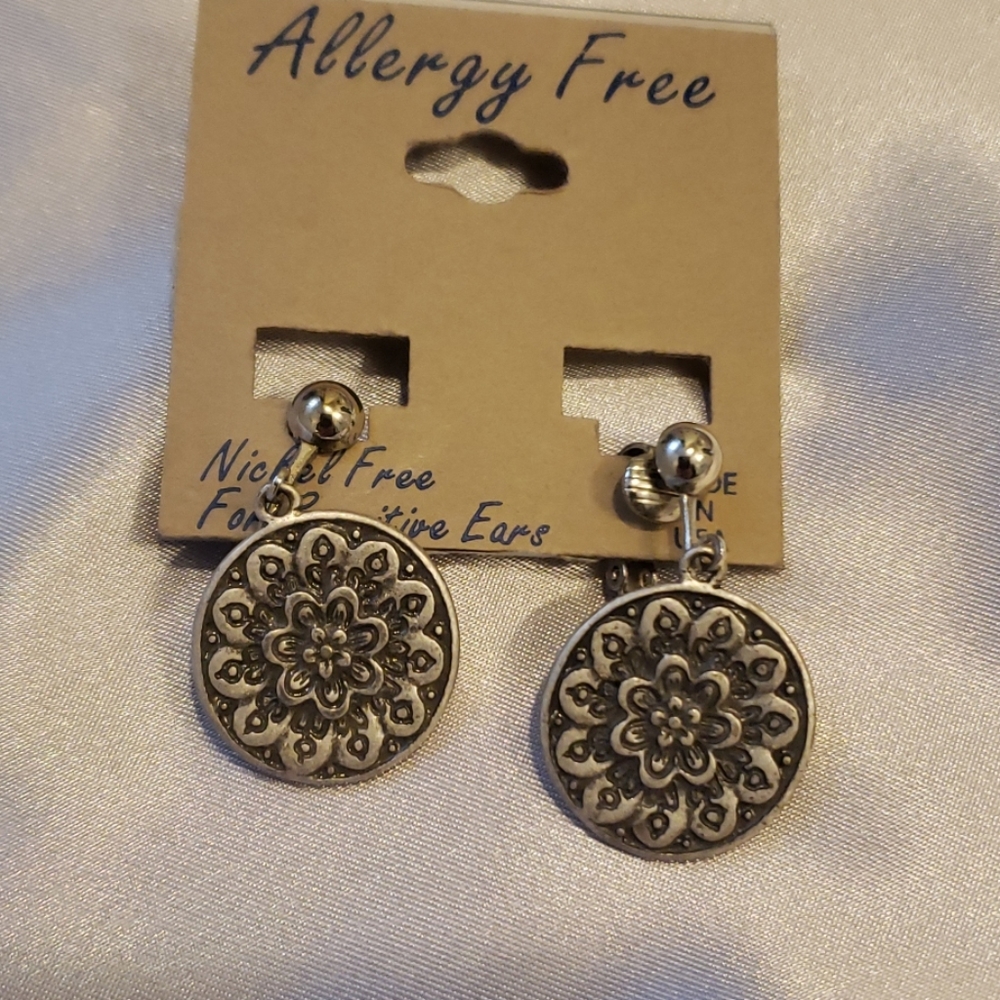 Clip on earrings